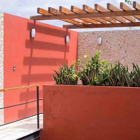 バリャドリッド Casona Xtabay, En El Centro De Valladolidヴィラ エクステリア 写真