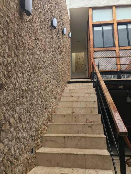 バリャドリッド Casona Xtabay, En El Centro De Valladolidヴィラ エクステリア 写真