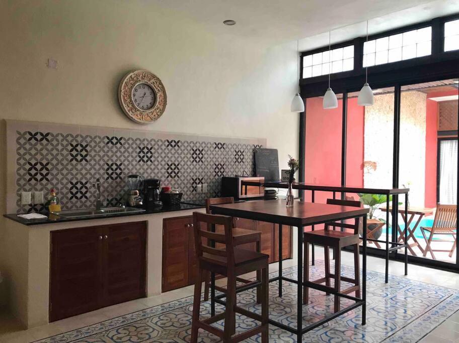 バリャドリッド Casona Xtabay, En El Centro De Valladolidヴィラ エクステリア 写真